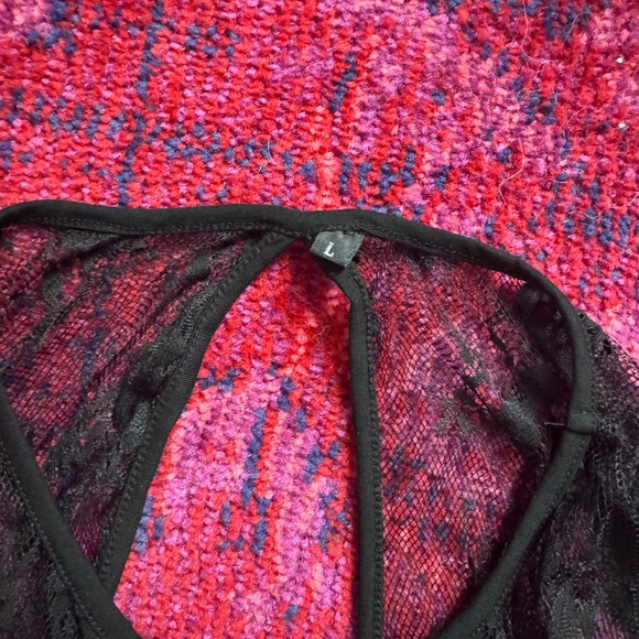 Elegant Black Lace Women’s Dress - Picture 4 of 4